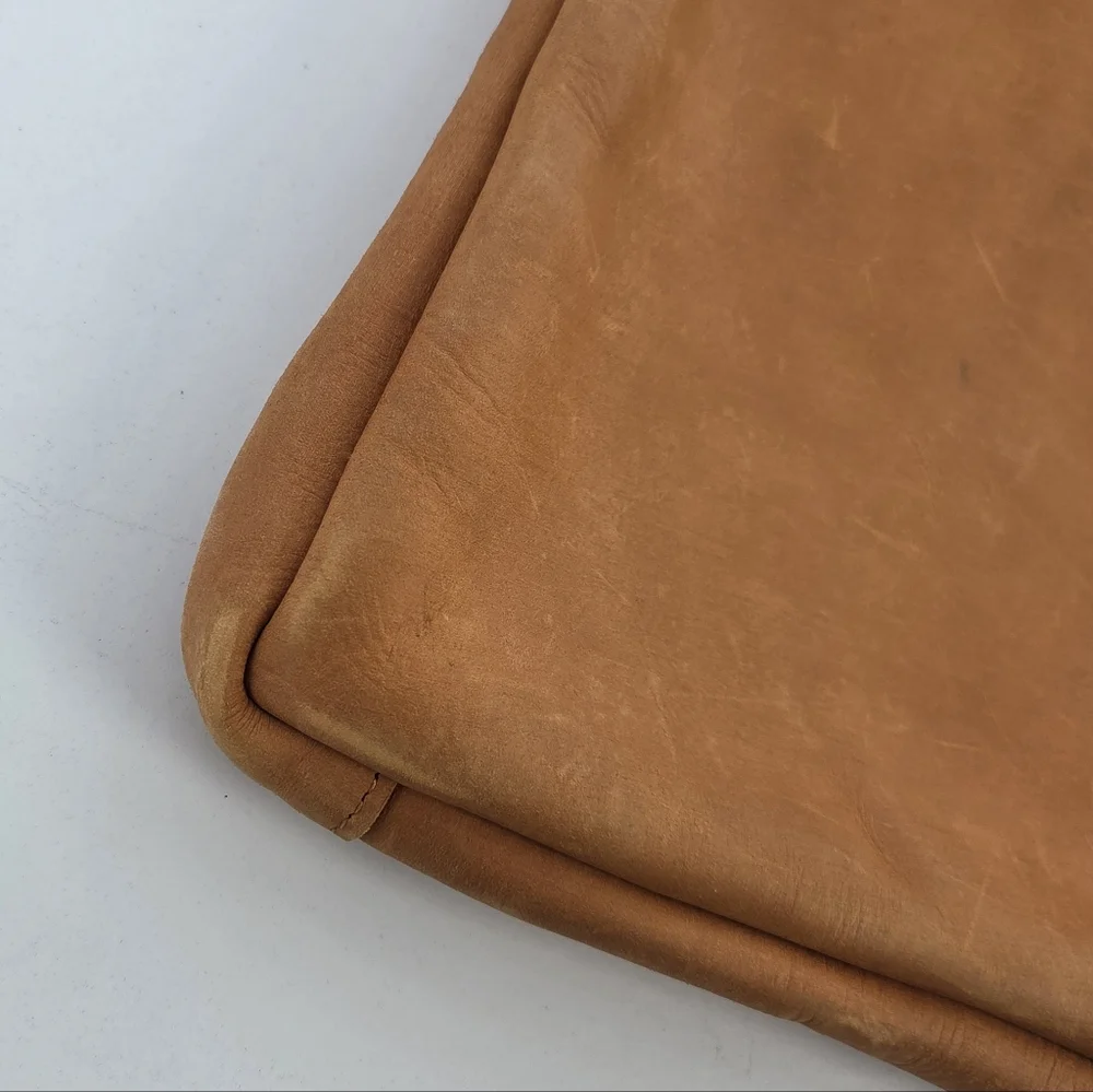 Kabana Leather Laptop Leather Bag Tan Camel Crossbody